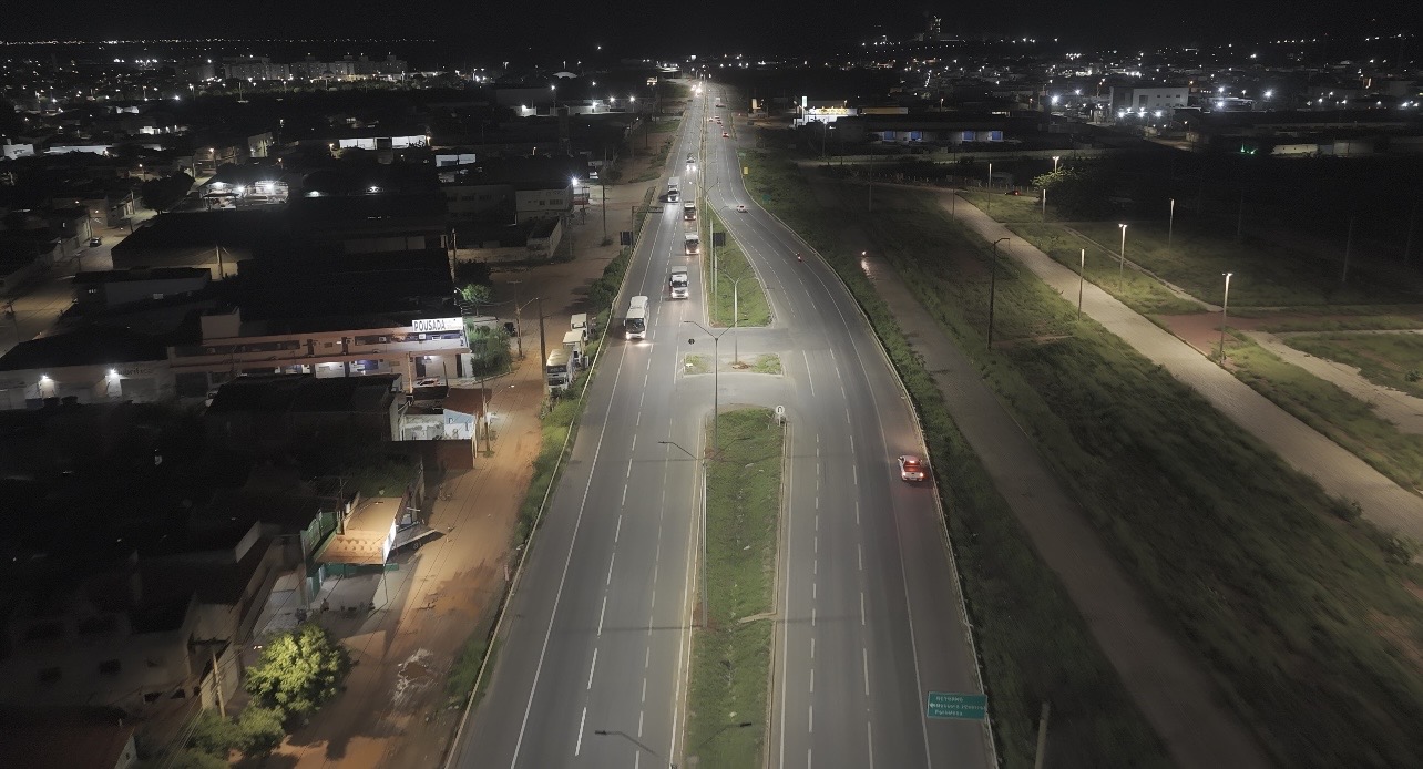  Prefeitura inaugura primeiro trecho da iluminação da duplicação da BR-304 em Mossoró