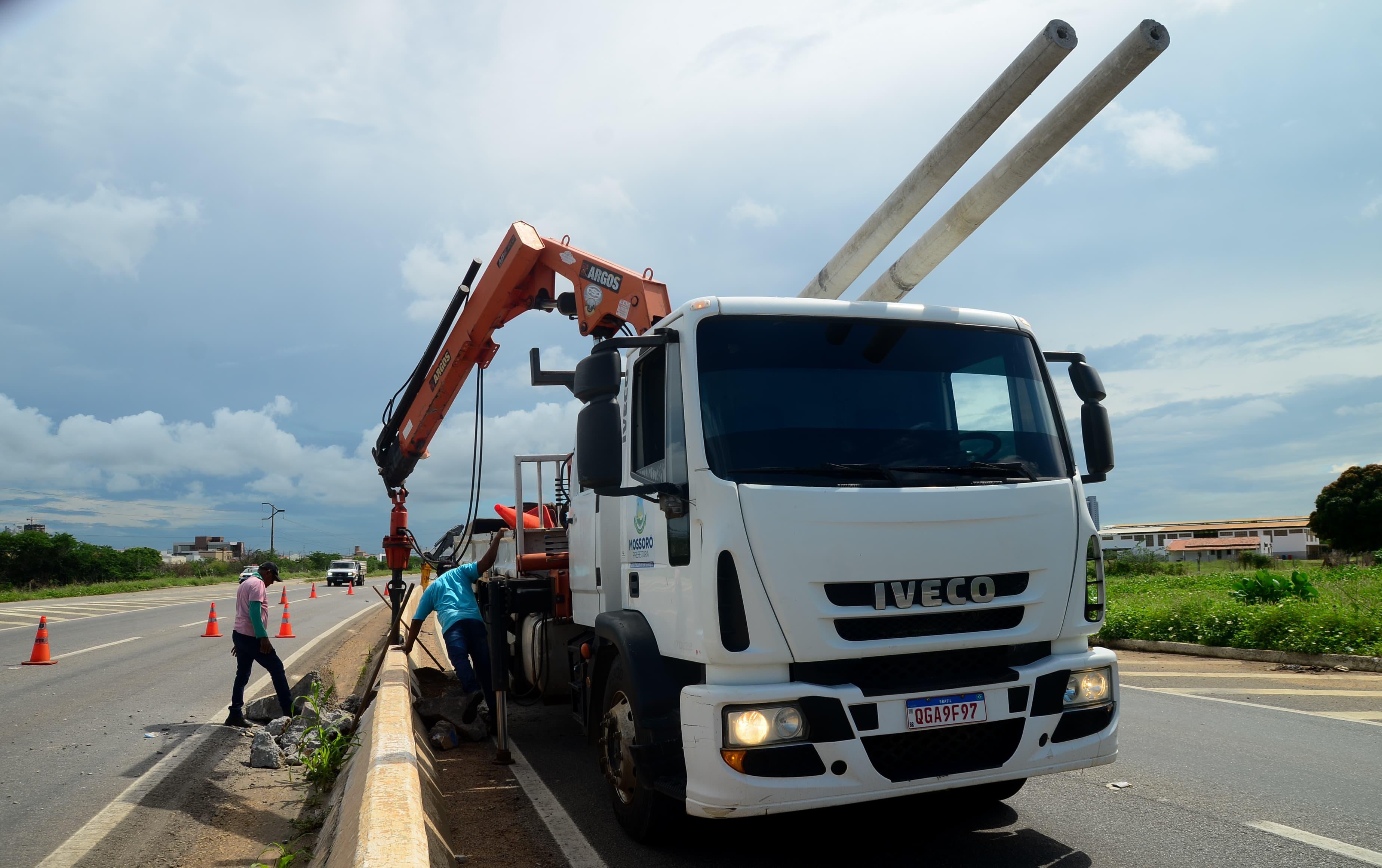  Prefeitura inicia maior obra de iluminação pública da história de Mossoró na BR-304