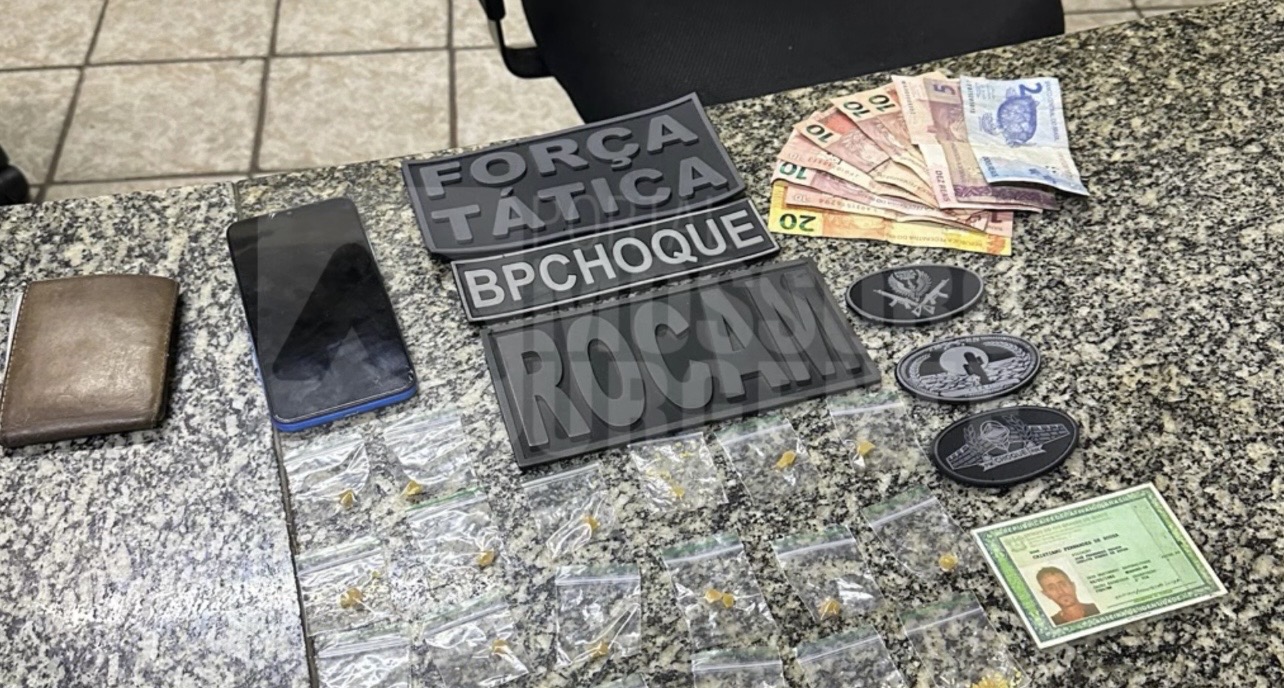 FORÇA TÁTICA PRENDE SUSPEITO COM PEDRAS DE CRACK NO BAIRRO SANTO ANTÔNIO EM MOSSORÓ