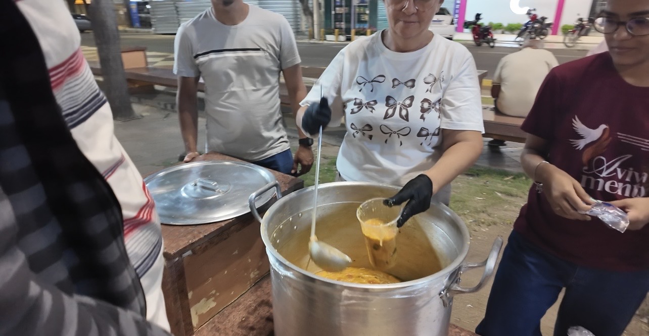 <strong>PROJETO SOCIAL LEVA ALIMENTO E ESPERANÇA A PESSOAS EM SITUAÇÃO DE RUA EM MOSSORÓ</strong>