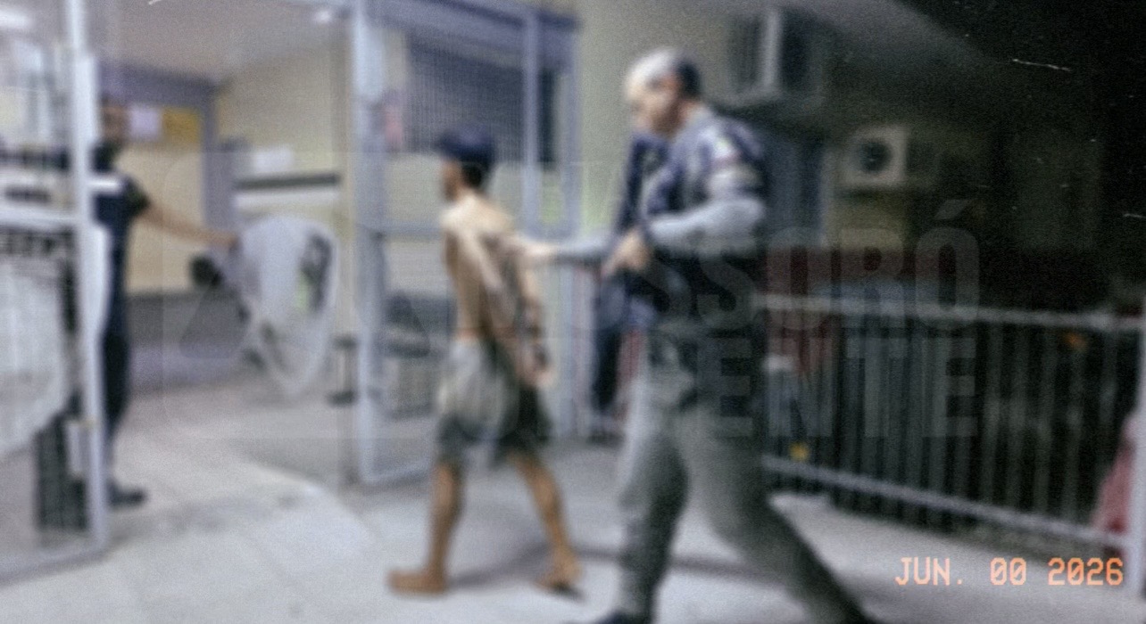 <strong>SUSPEITO DE TENTATIVA DE ASSALTO É PRESO APÓS PERSEGUIÇÃO NO BAIRRO 12 ANOS</strong>